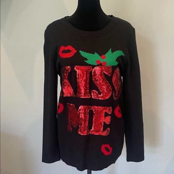 Planet Gold Sweaters - Sequin Kiss Me Black Sweater large
